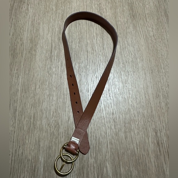 XS Banana Republic Brown Leather Belt with Gold Buckle - Picture 12 of 13